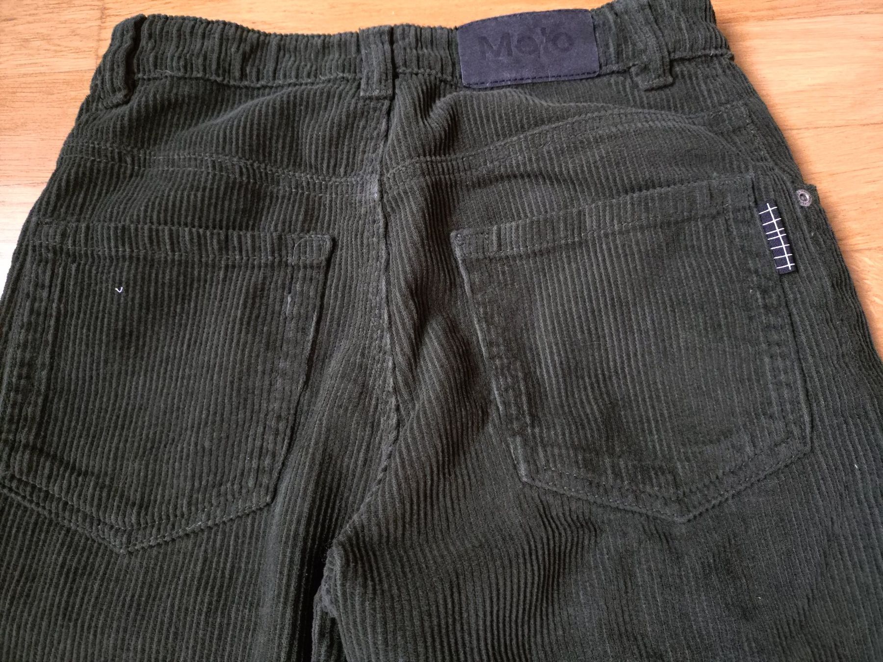 Molo Hosen: Molo AIDEN - Stoffhose - dark forest Gr. 146 – Neu (gemäss Beschreibung) aus Bottmingen von Malina_Outlet 4