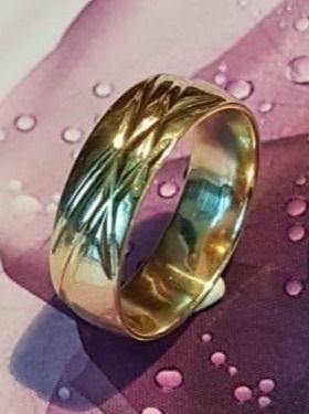 Anelli: Stilvoller Goldring mit elegantem Muster – Nuovo (secondo la descrizione) da Unterägeri venduto da Altgoldschmuck 3