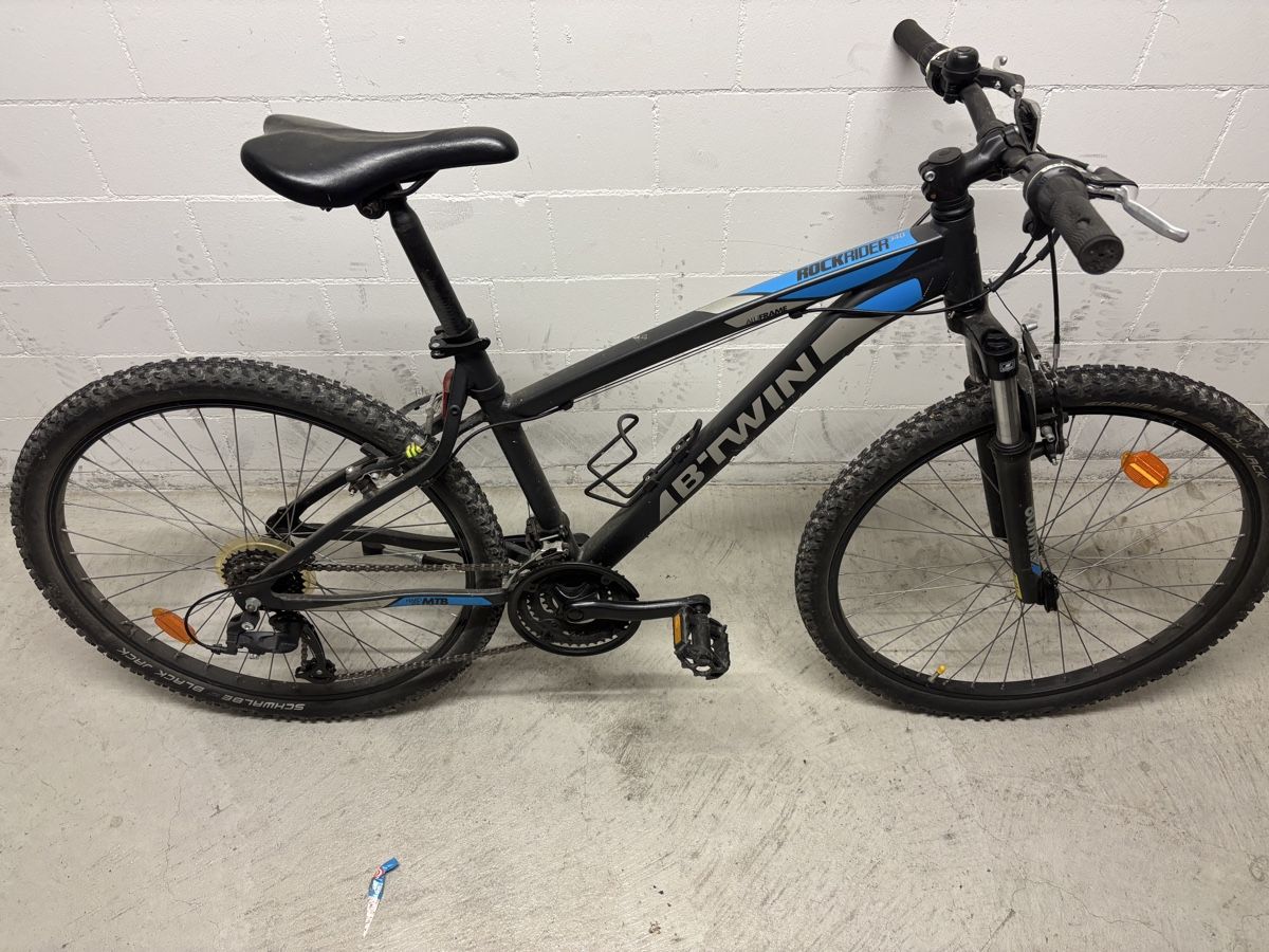 Decathlon Vélos: BTwin Rockrider 340 Velo – D'occasion à Faellanden par csterus