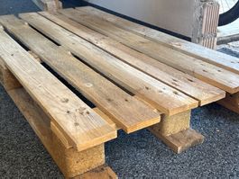 1 Holzpalette, 125 x 68 cm