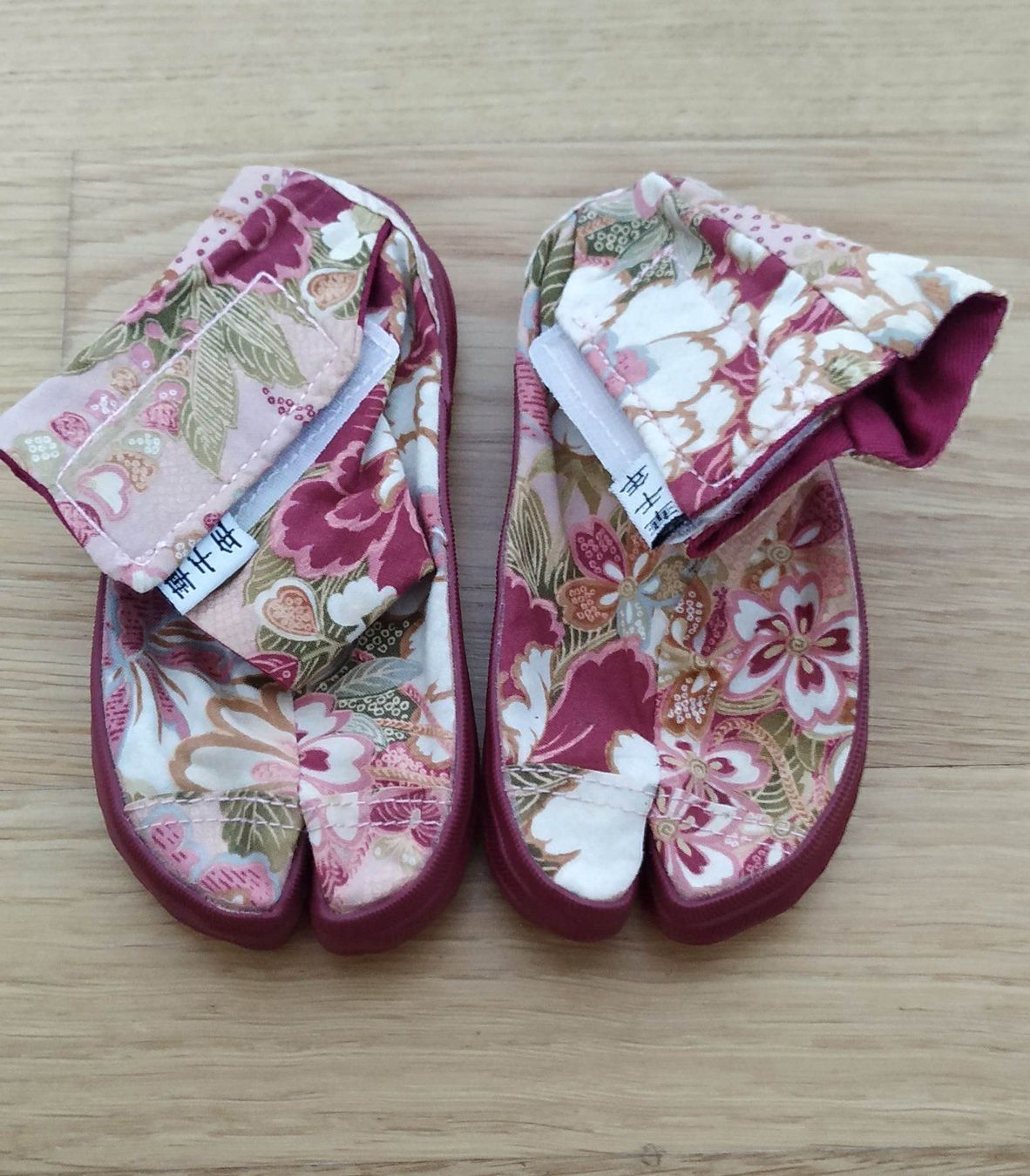 Lotti & Set di vestiti: Ravissant ensemble japonais & chaussures – Nuovo (secondo la descrizione) da Carouge GE venduto da for_8yym 3