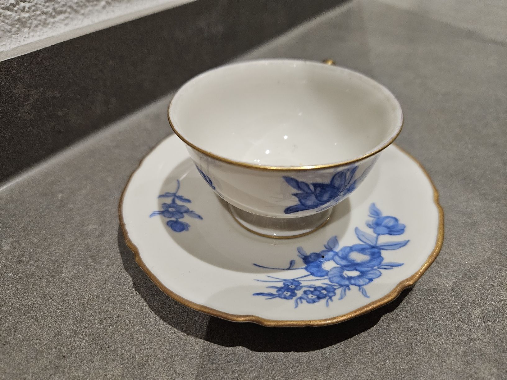 Tasses: Langenthaler Kaffeetasse mit Unterteller 1947 – D'occasion à Heimenhausen par Saint-Michel3360 2