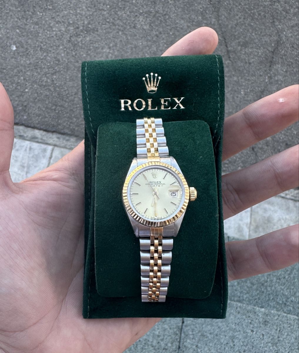 Rolex Uhren: Rolex Date 26mm – Gebraucht aus Bronschhofen von CrownDiam