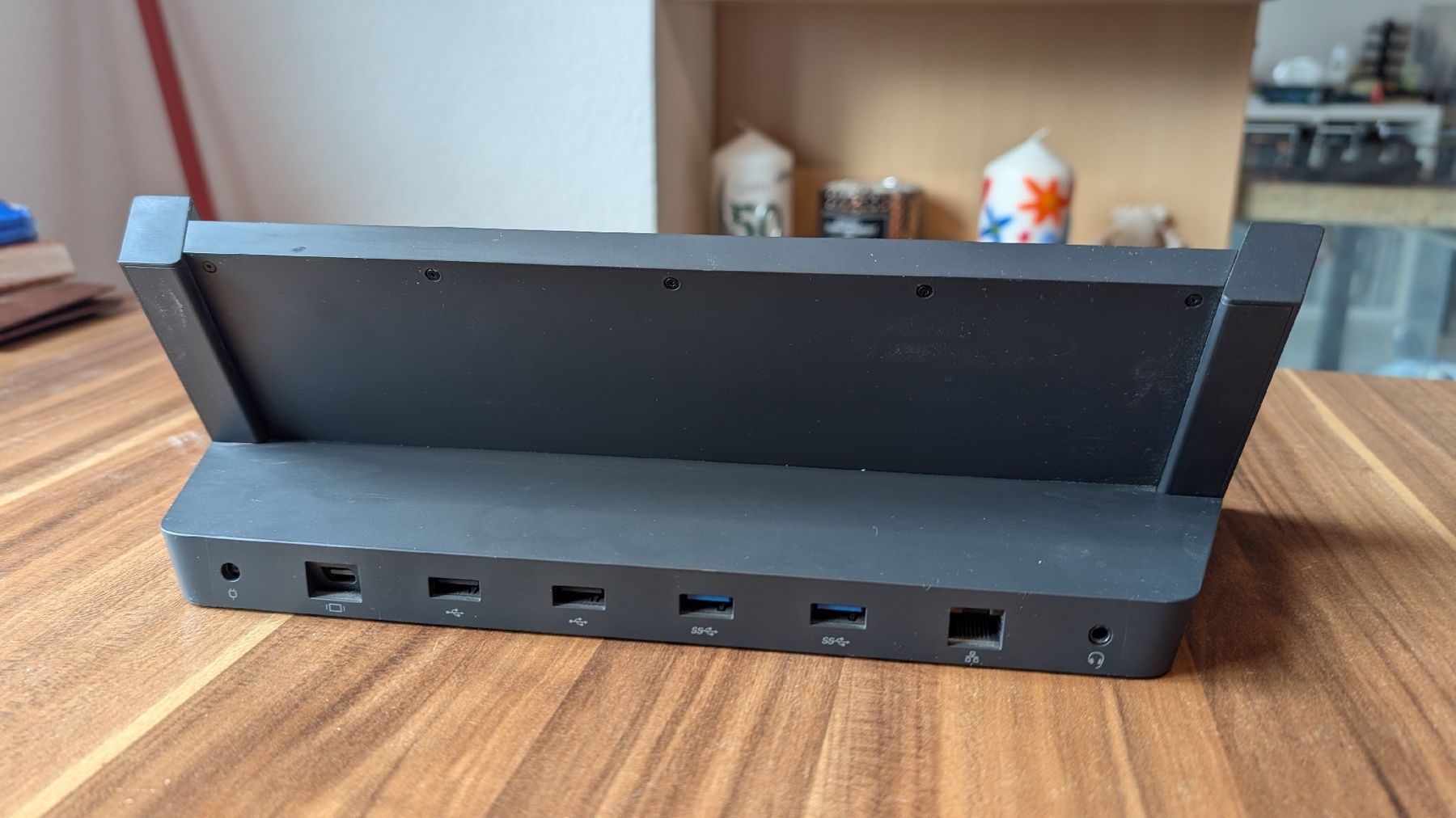 Microsoft Dockingstation: Microsoft Surface Docking Station – Gebraucht aus Guttet-Feschel von Misterblue