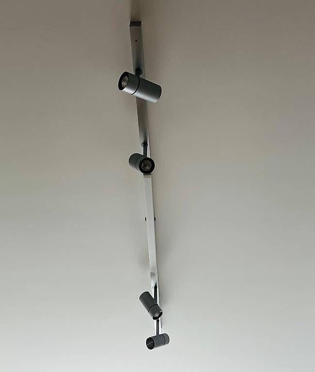Lampen: LED Beleuchtungsbalken – Gebraucht aus Utzigen von Leolo1 1