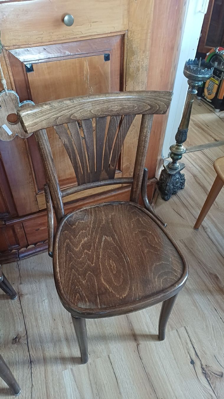 Sedie: 2 Vintage Bistrostügle – Usato da Flawil venduto da Pinkmalibu 5