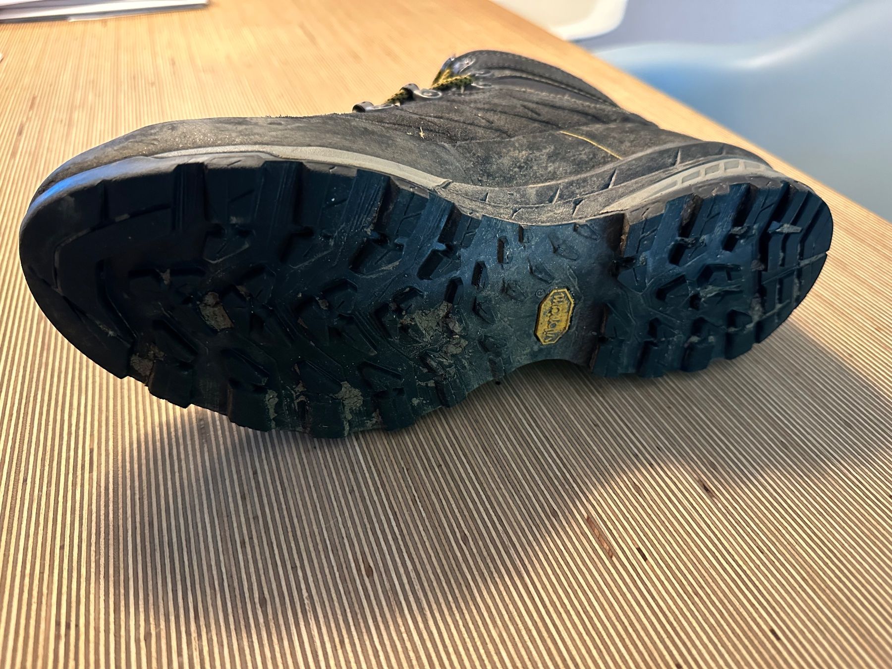 Scarpa Herrenschuhe: Wanderschuh SCARPA schwarz Herren Grösse 43 gebraucht – Gebraucht aus Zürich von Leica9 4