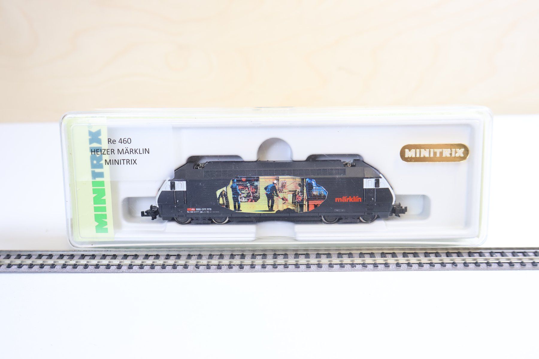 Trix Modellini di ferrovie: Minitrix SBB Re 460 "Heizer" E-Lok 12687 - Digital NP: 380.- – Usato da Winterthur venduto da Monstera 1