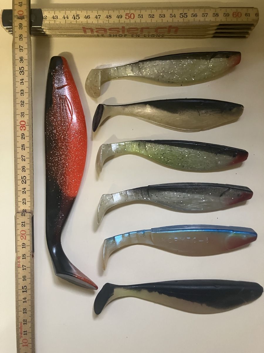 Esche: Divers leurres souples – Usato da St-ursanne venduto da pommeau01
