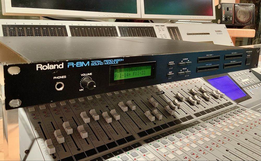 Roland R-8M MIDI Modul incl. zus. soundlibrary und Midikabel (Gebraucht ...