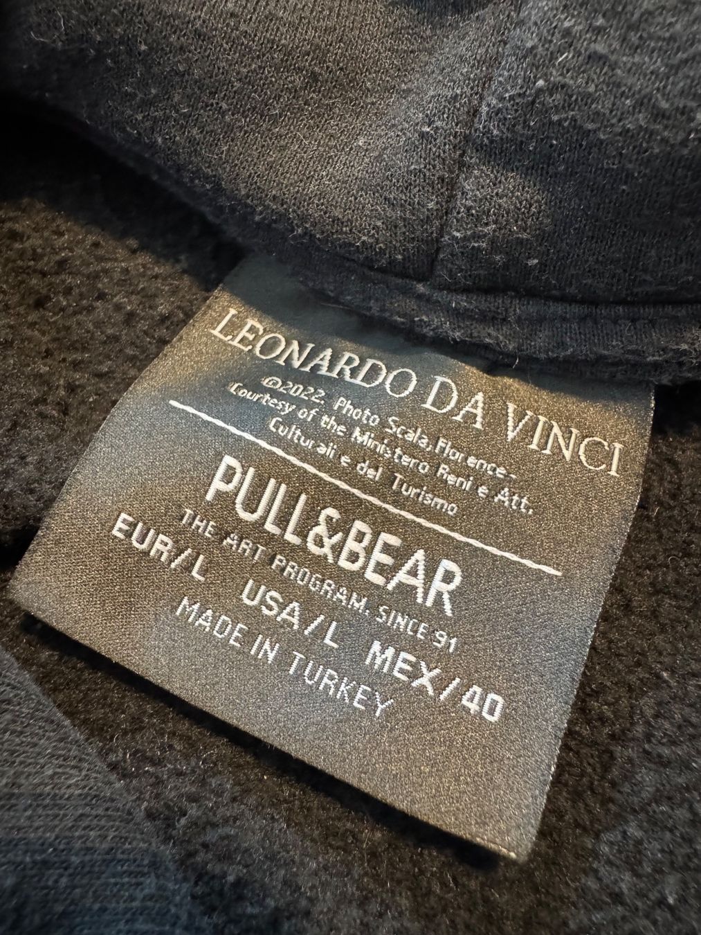 Pull&Bear Maglioni & Felpe: Da Vinci Hoodie Pull&Bear Grösse schwarz – Usato da Bern venduto da melaniezurbuchen 2