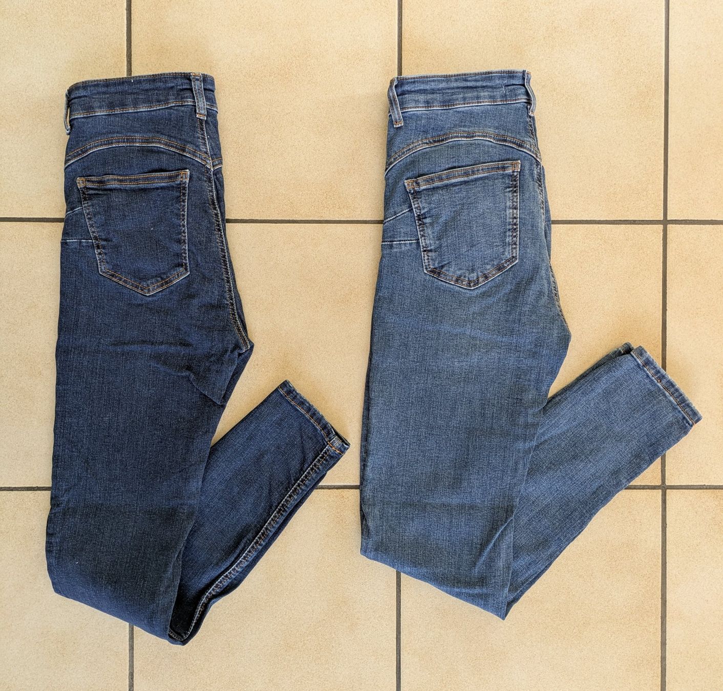 Pull&Bear Jeans: 2 Jeans "Pull & Bear" Gr. 38 – Usato da Bonstetten venduto da Scoutinggirl
