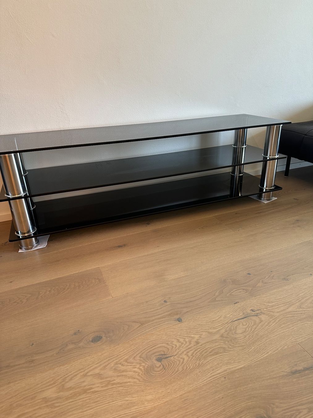 Mobili TV: Glas tv möbeel – Usato da Oberdorf SO venduto da Chicca58