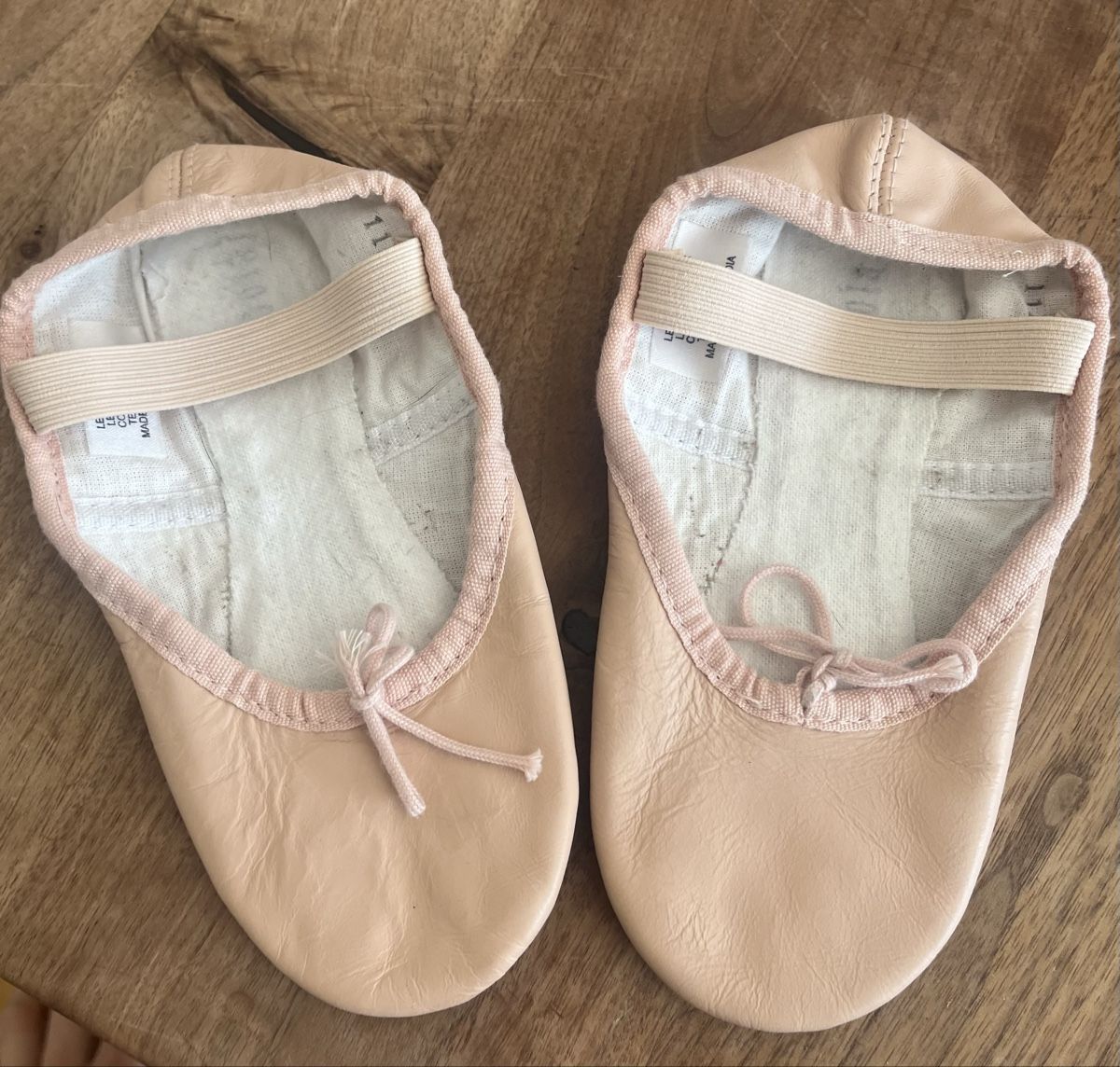 Bloch Scarpe per ragazze: Ballet schuhe Leder rosé Grösse 11B Bloch  – Usato da Zürich venduto da Rusdi