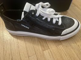 Diesel Sneaker Gr. 38, S-Astico Low, schwarz, neuwertig