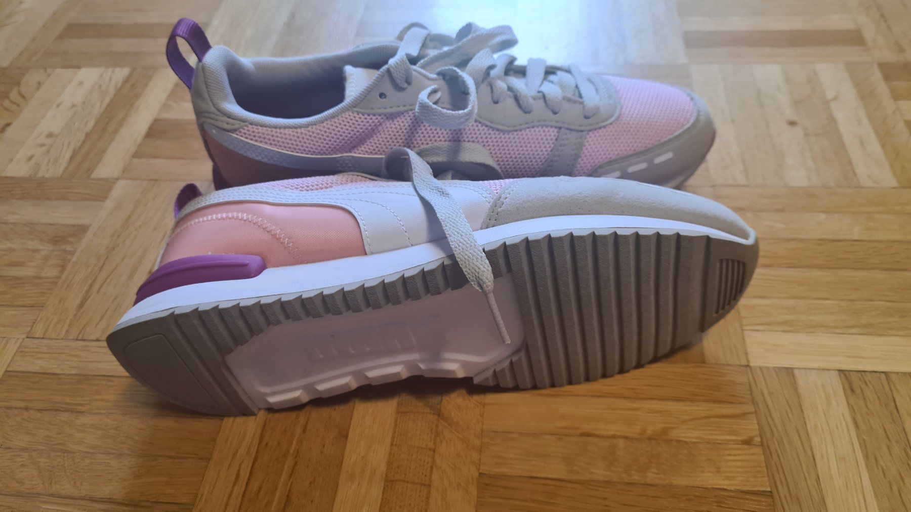 Puma Scarpe da donna: NEUE Puma Turnschuhe – Nuovo (secondo la descrizione) da Bergdietikon venduto da mimxmy 2