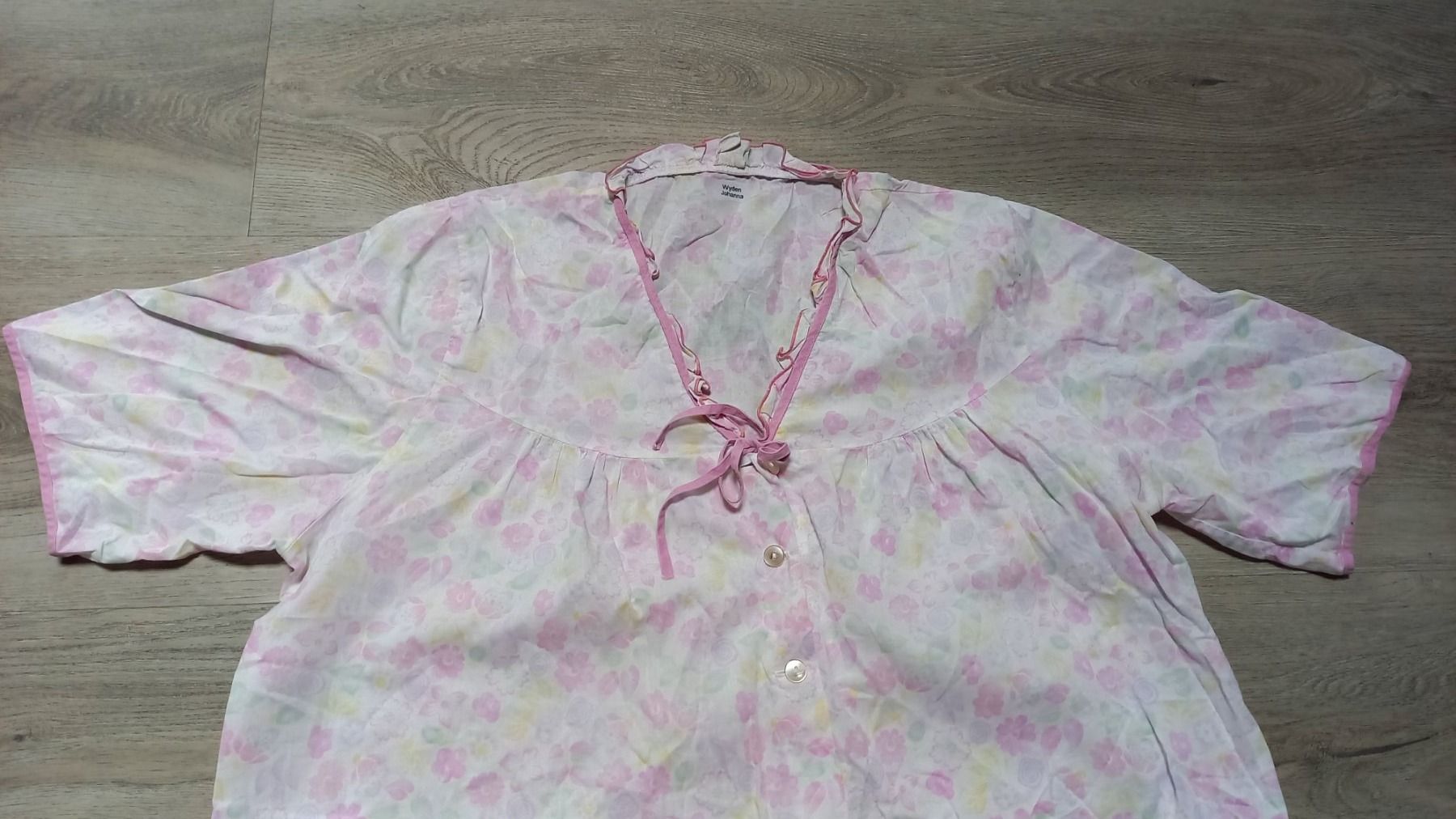 Negligees & Pigiami: Nachthemd  44/46 – Usato da Bätterkinden venduto da Elefantenzoo 1