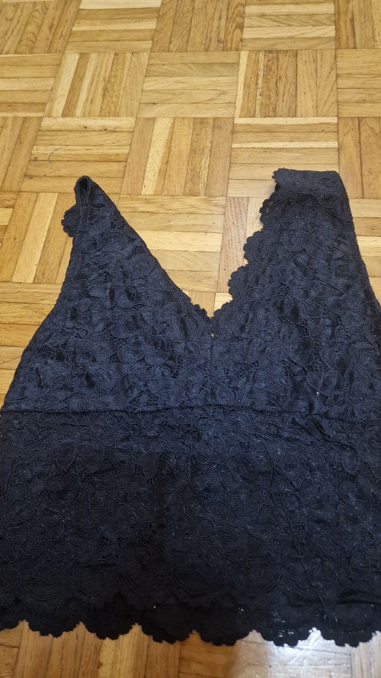 Tops: Spitzen Top schwarz Grösse XL  – Neu (gemäss Beschreibung) aus Binningen von nescafe29 1