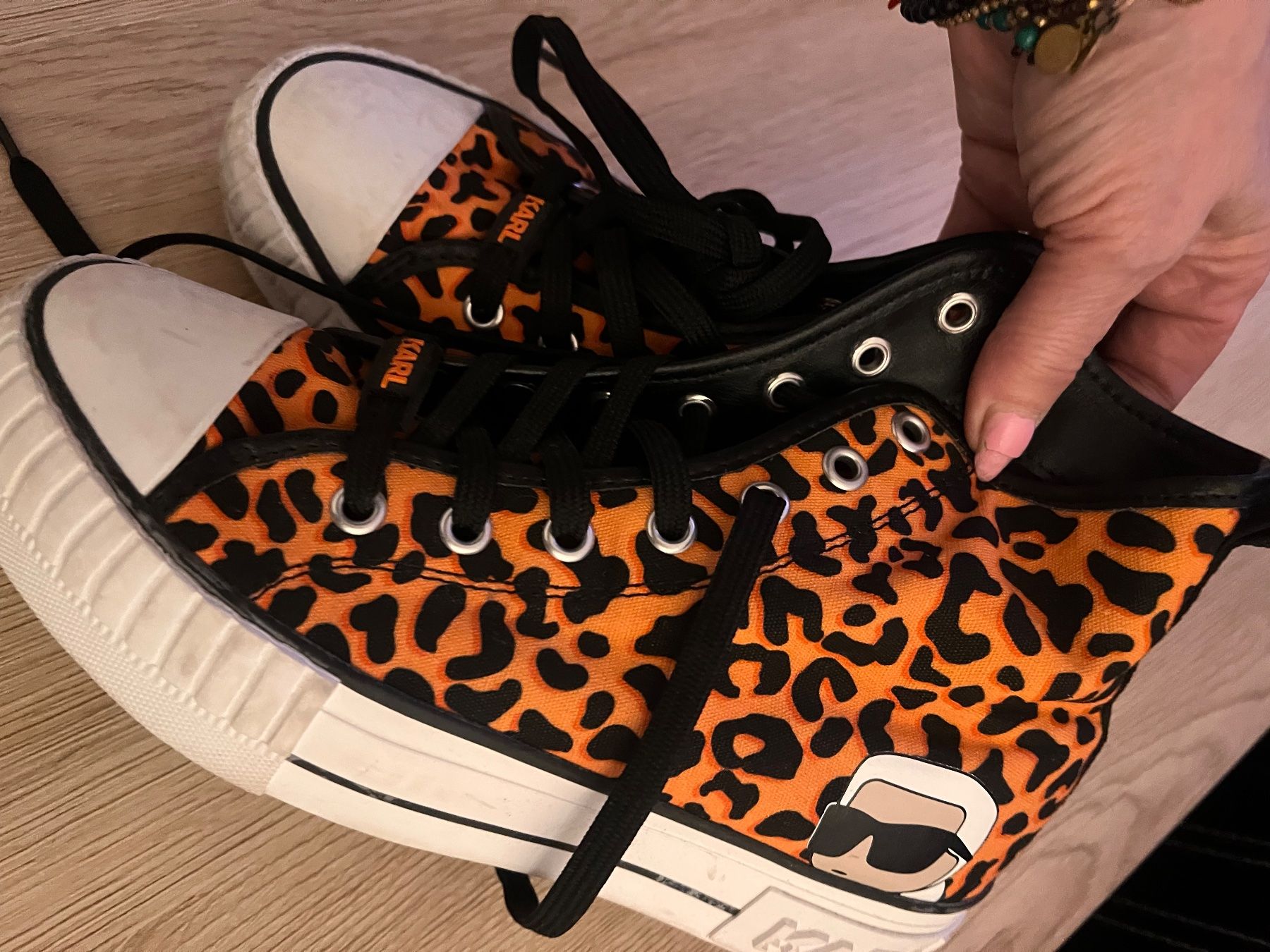 Karl Lagerfeld Damenschuhe: Karl Lagerfeld Sneakers 37 – Gebraucht aus Melide von fashiono5