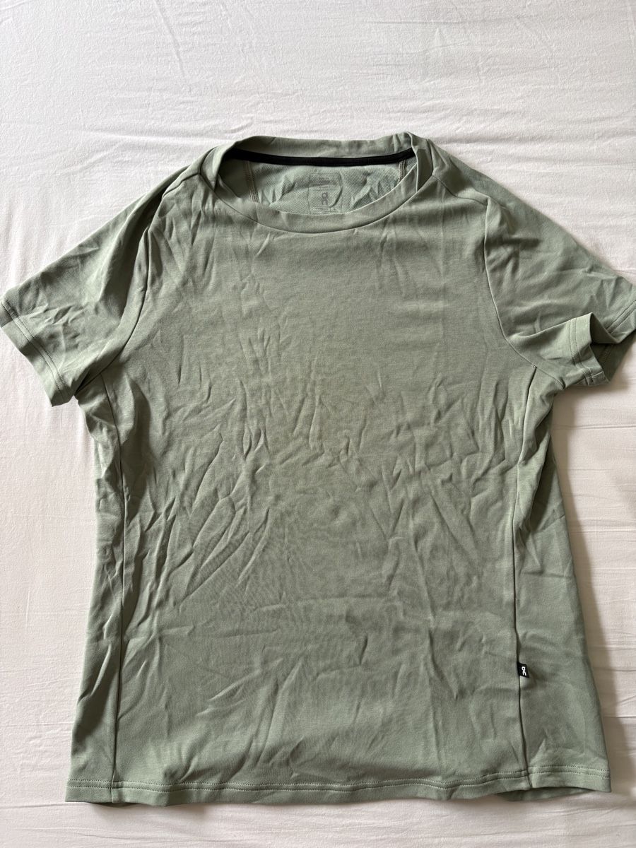On T-shirt: Sport T-Shirt, On, Grösse S – Usato da Zürich venduto da Sera.13
