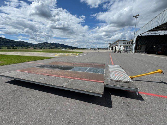 Voiturettes électriques: Helikopterlandeplattform – D'occasion à Belp par MountainFlyers80Ltd 1