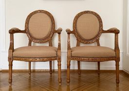2 fauteuils 20e s. (style Louis XVI)