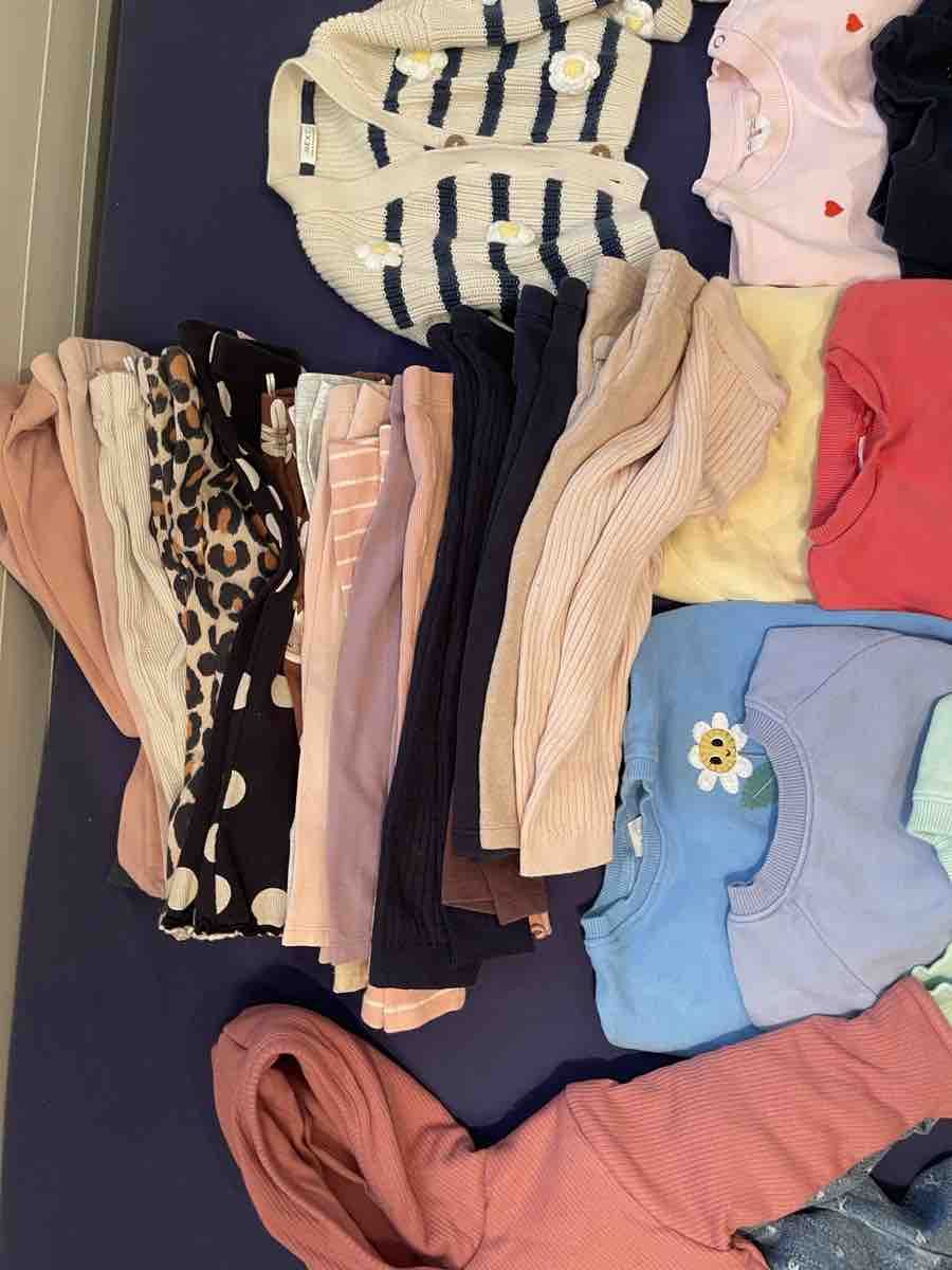 Lotti & Set di vestiti: Herbst- / Winterkleiderpaket Mädchen Grösse 80 – Usato da Meilen venduto da Dionys89 1