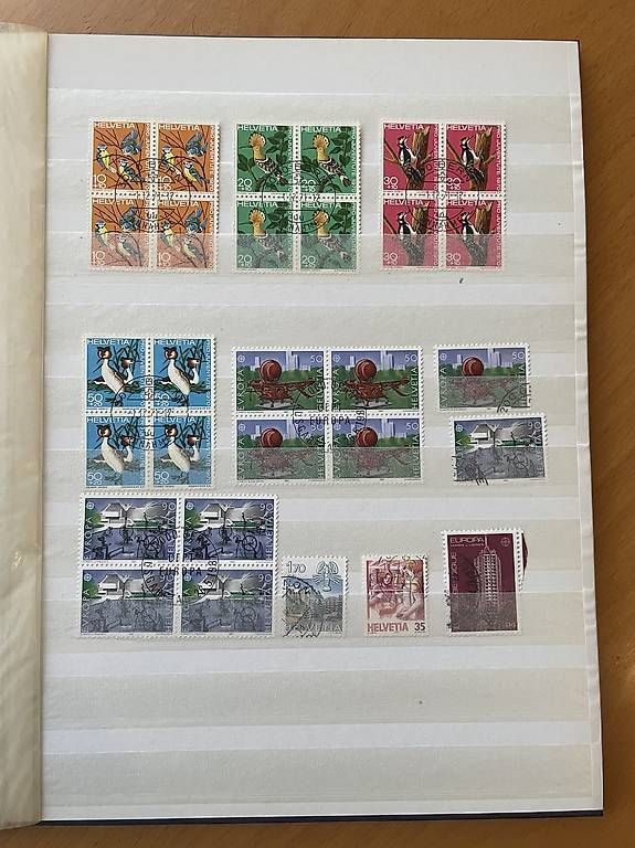 Tutti i francobolli: Albums de timbres de collection  – Usato da Genève venduto da Nico_27 2