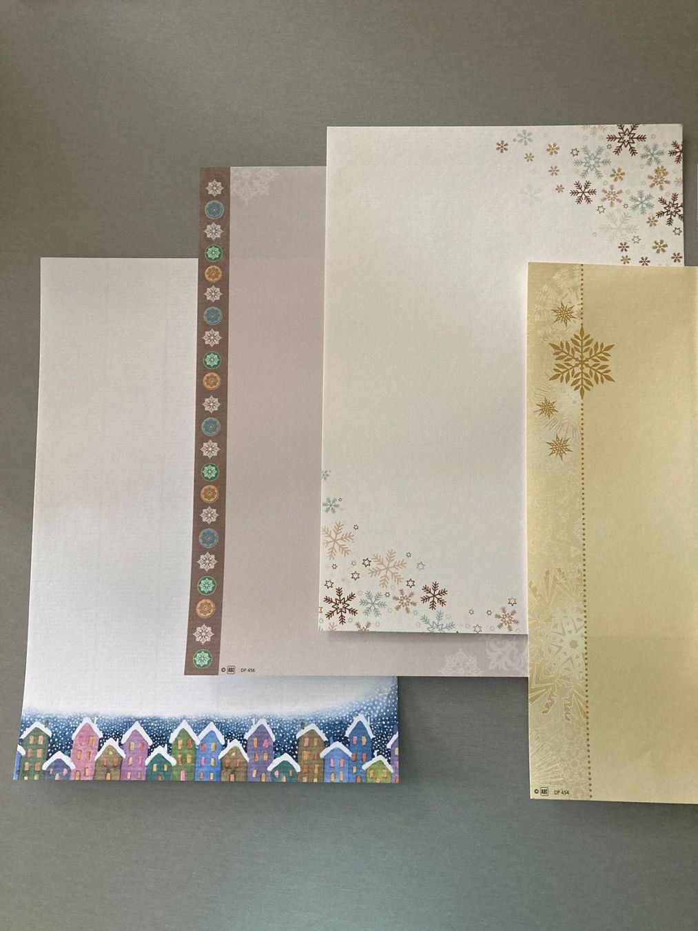 Papiere: Weihnachts Designe Schreibpapier – Gebraucht aus Obfelden von miau68 1