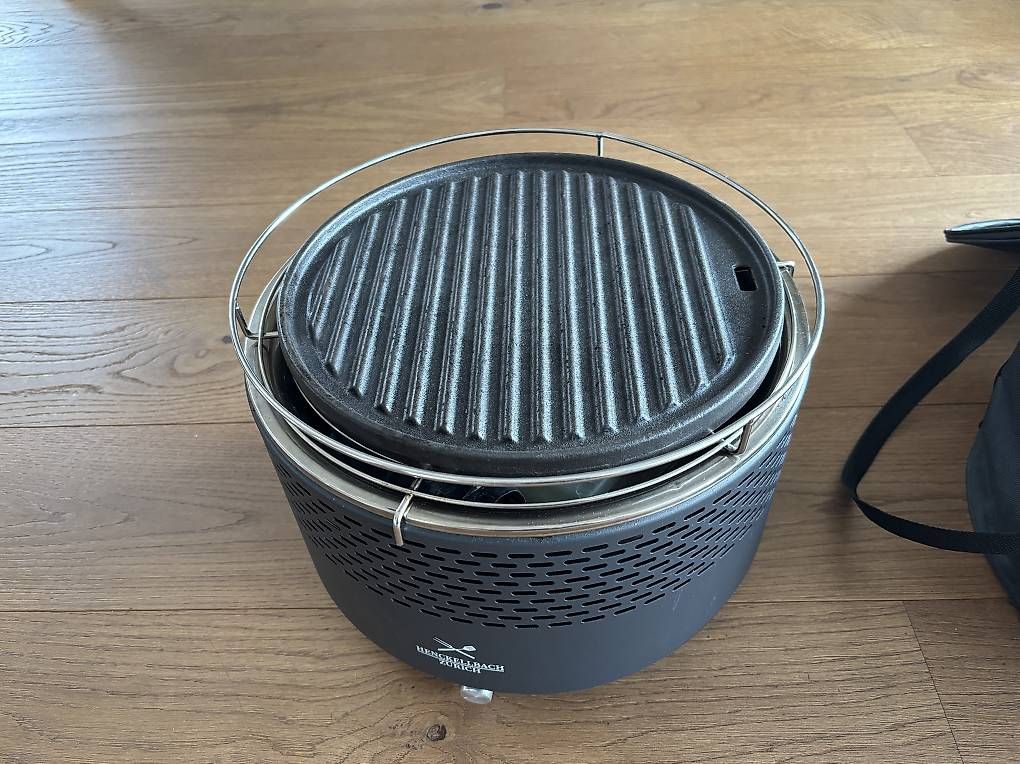 Griglie: Tisch- Camping Grill – Usato da Detligen venduto da Ischteli 1