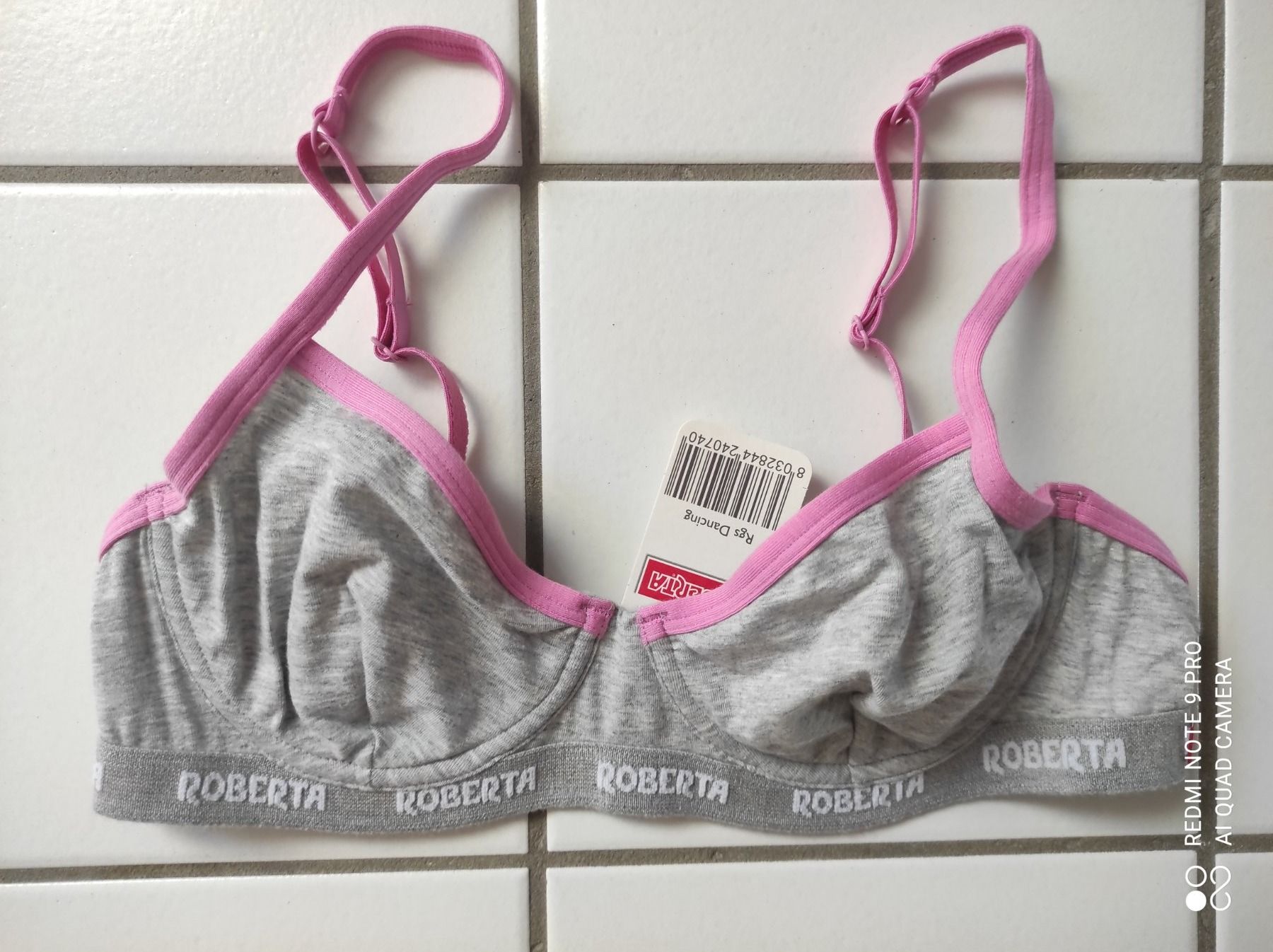 Altra biancheria intima: Soutien-gorge ROBERTA, modèle Dancing, taille 2 – Usato da Porrentruy venduto da Olifante