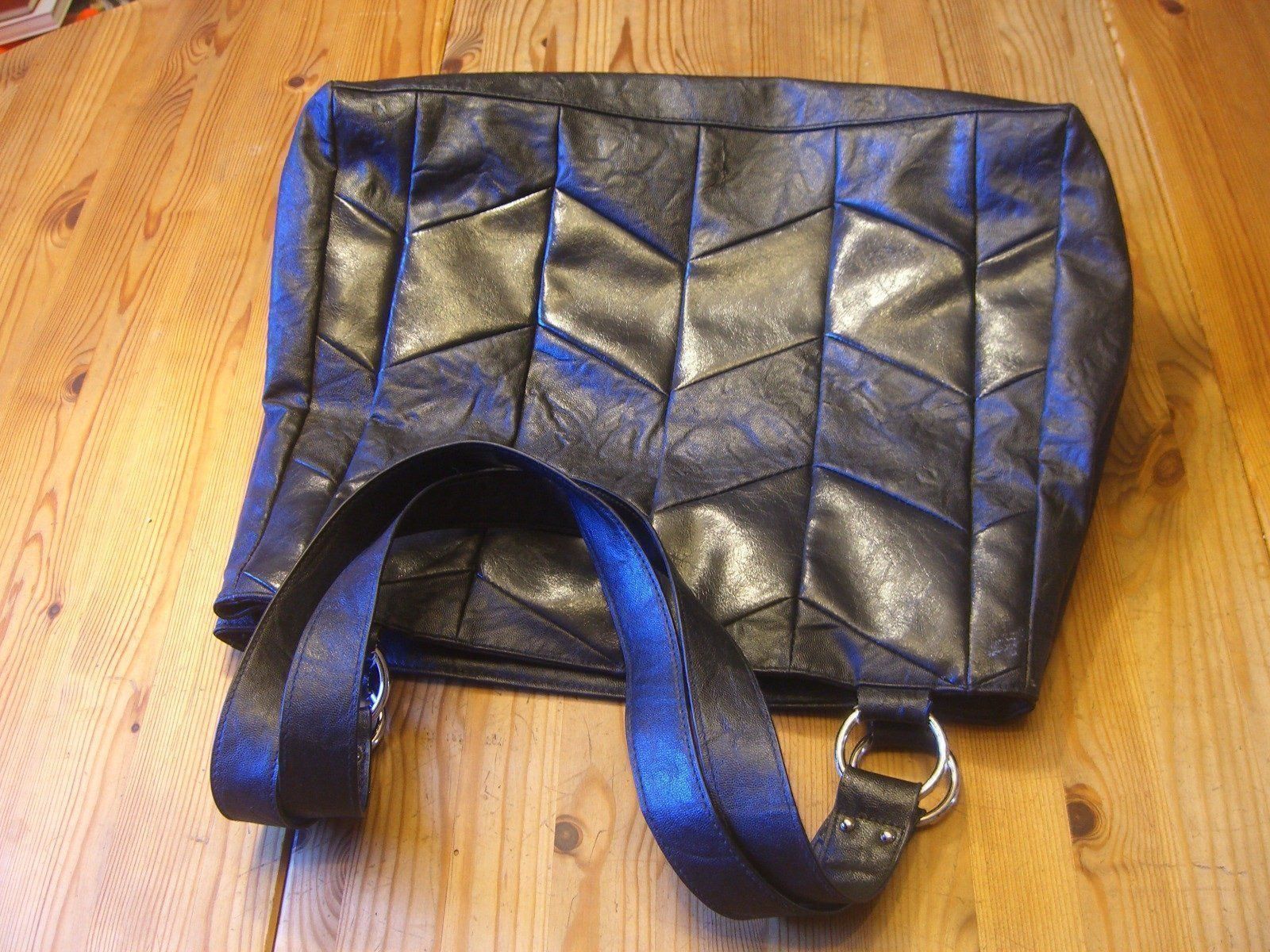 Borse da donna: wunderschöne Kunstleder-Handtasche – Usato da Winterthur venduto da Gaia 1