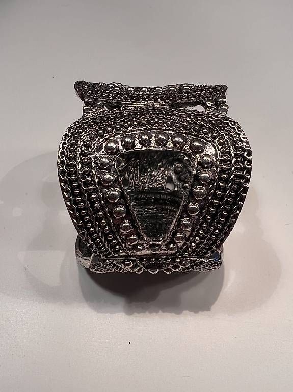 Armbänder & -reifen: Braccialetto acciaio decorato  – Gebraucht aus Gordola von Simijojo 3