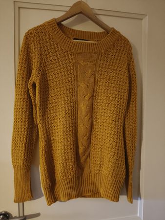 Trendiger Strickpullover in Senfgelb, Grösse XS. Kuschelig
