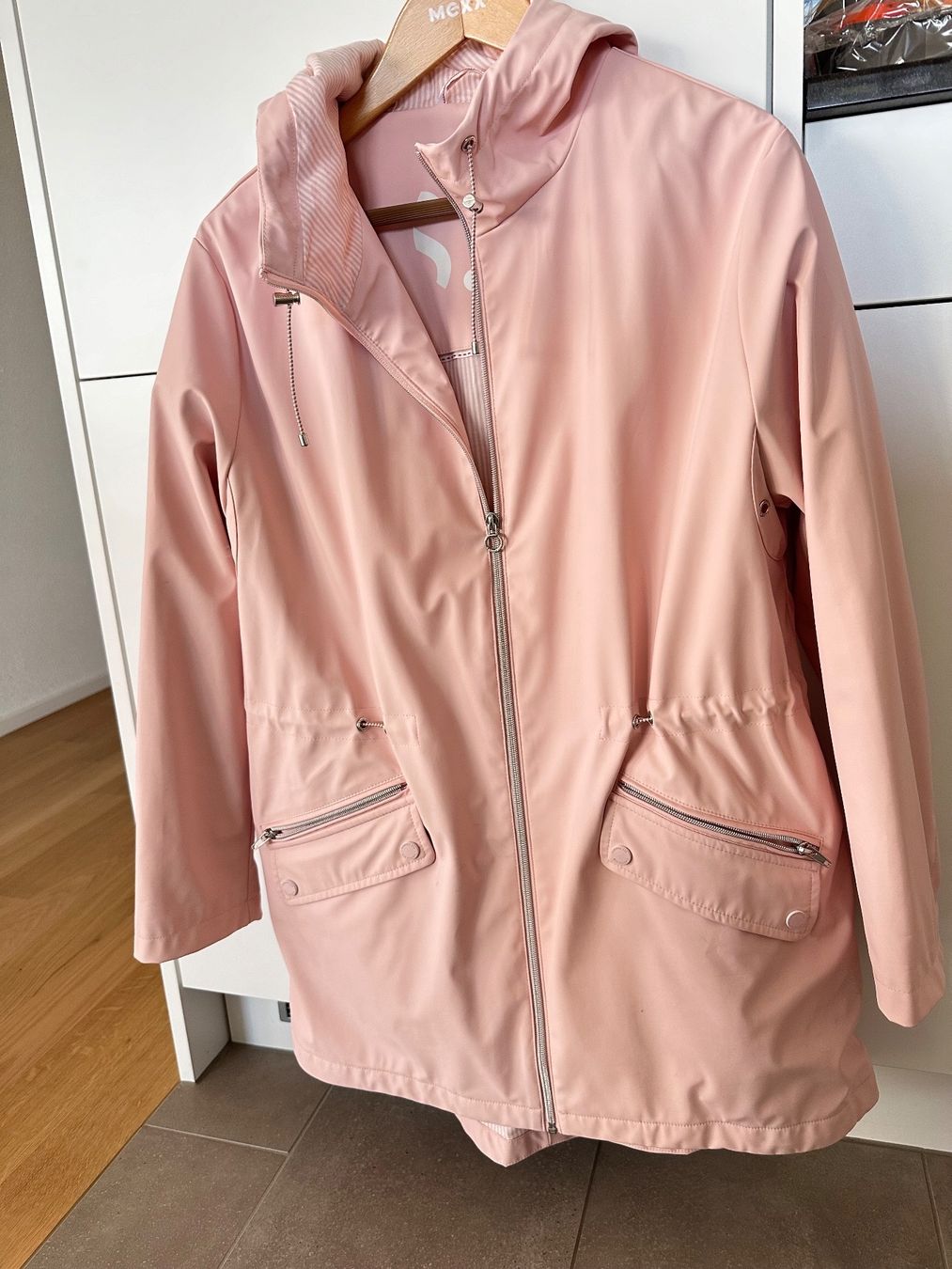 Mäntel: Raincoat (Rainjacket) – Gebraucht aus Rickenbach b. Wil von iah_pg6d