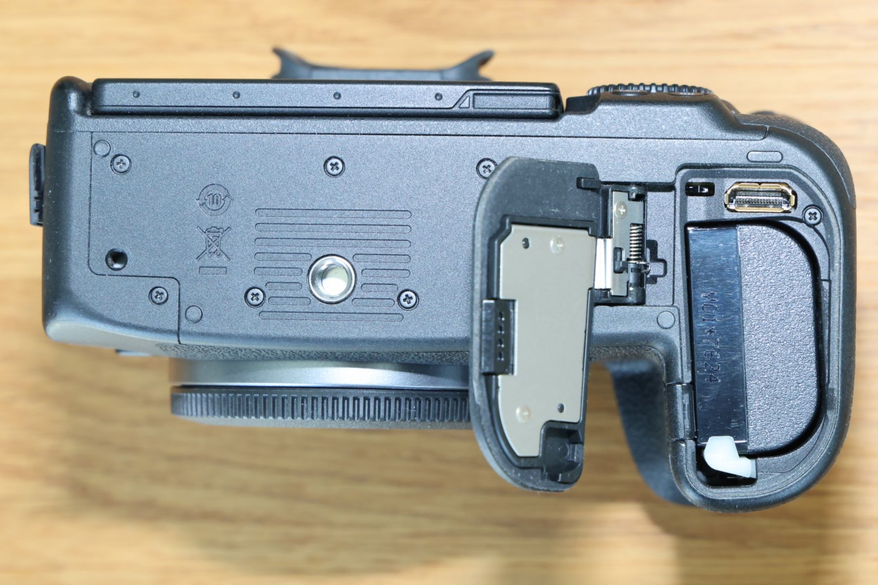 Canon Fotocamera: Canon EOS R6 Mark III Vollformat-DSLM neuwertig – Nuovo (secondo la descrizione) da Savognin venduto da Caneos 6