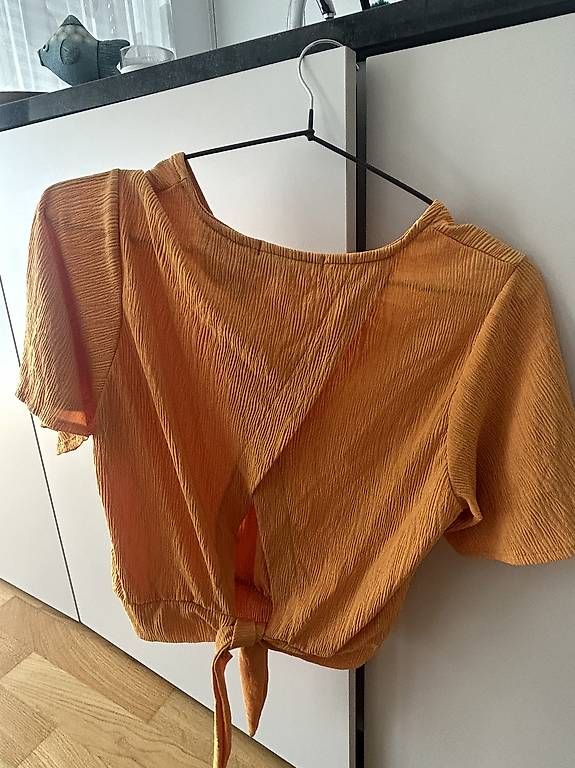 Bershka Tops: Bershka Oberteil – Gebraucht aus Münsingen von eny04 1