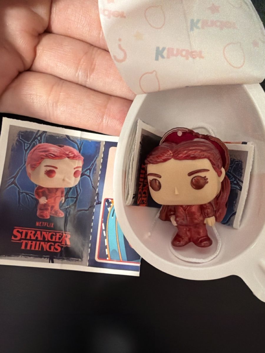 Funko Statuette: Stranger Things Figur Max Upside Down Kinder Joy – Nuovo (secondo la descrizione) da wynigen venduto da Birnenmus