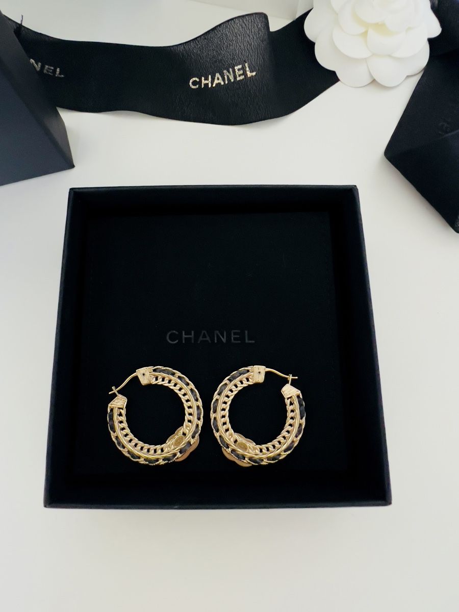 Chanel Ohrringe & -stecker: Chanel Ohrringe/Creolen Original 100% – Neu (gemäss Beschreibung) aus Zürich von VicParis5 3