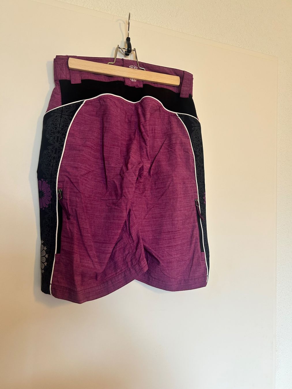 Pantaloni: Damen Velohosen Maya Maya – Nuovo (secondo la descrizione) da Bad Ragaz venduto da ocl_2fyc 1