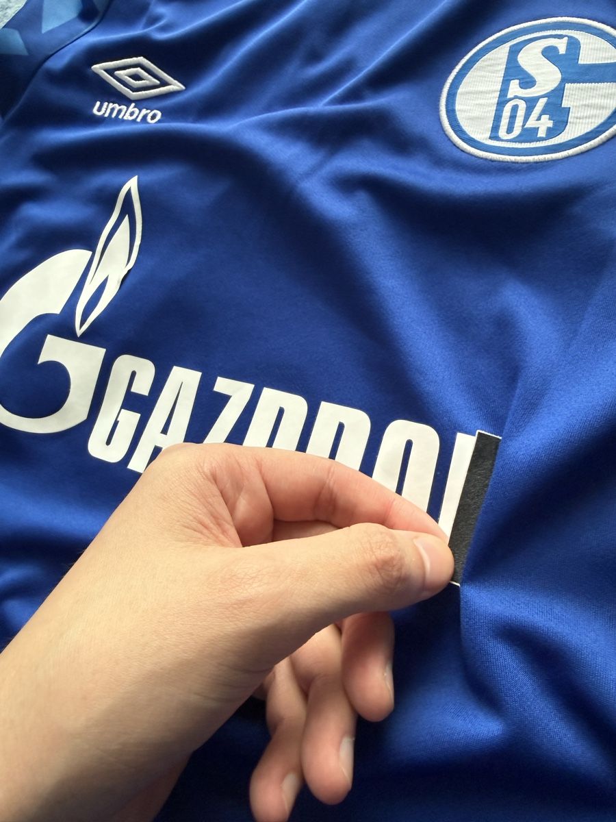 Umbro Canottiere & Pantaloni: Schalke 04 Heim 2019/2020 – Usato da Tuttwil venduto da jus_c9sj 2