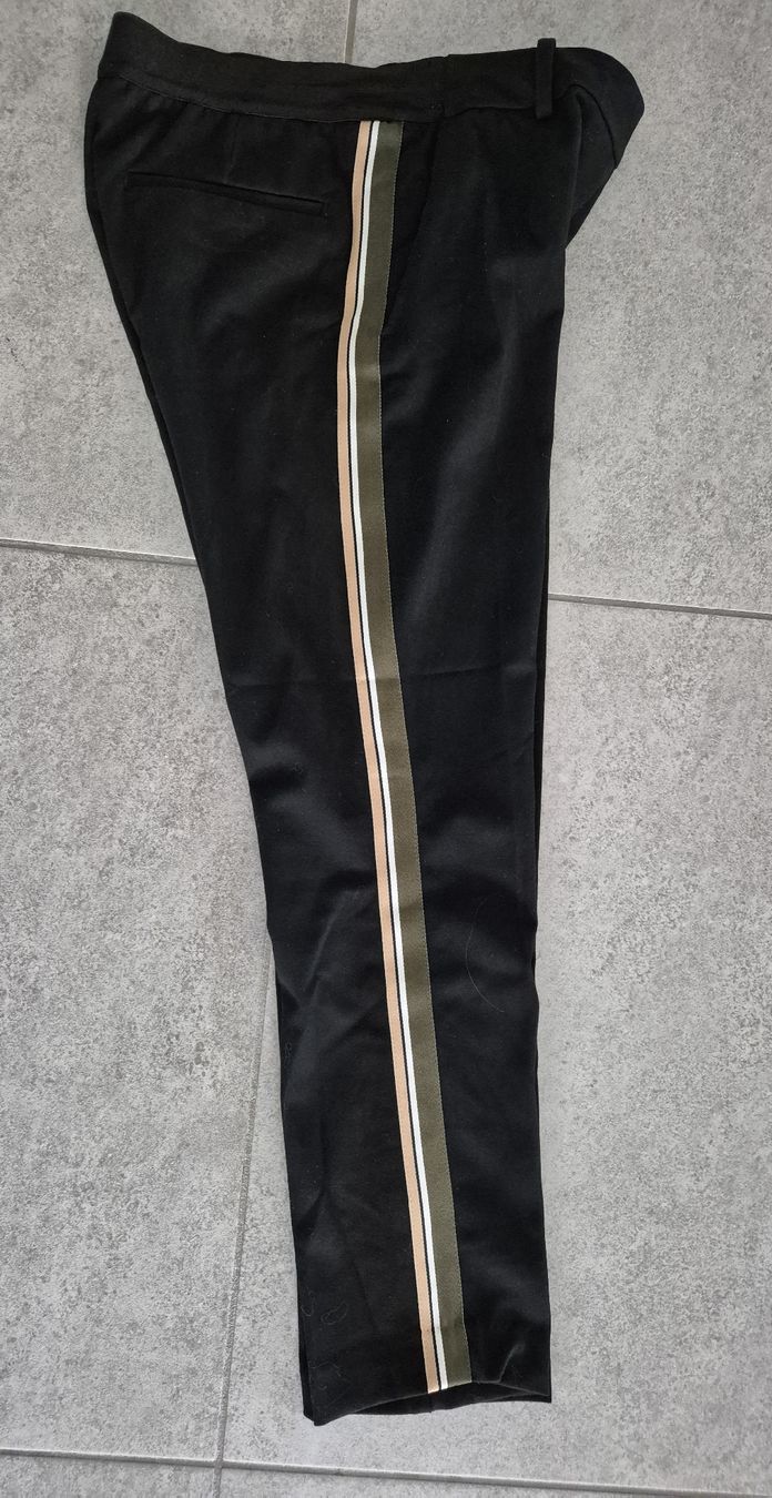 Pantaloni: pantalon taille 40, taille élastique – Usato da Sion venduto da nat_xz7y