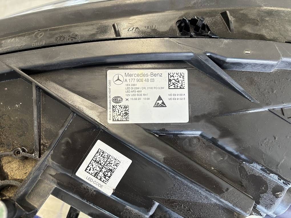 Scheinwerfer: Mercedes Scheinwerfer A180 A1779064803 – Gebraucht aus Stäfa von beni_neuhaus 1