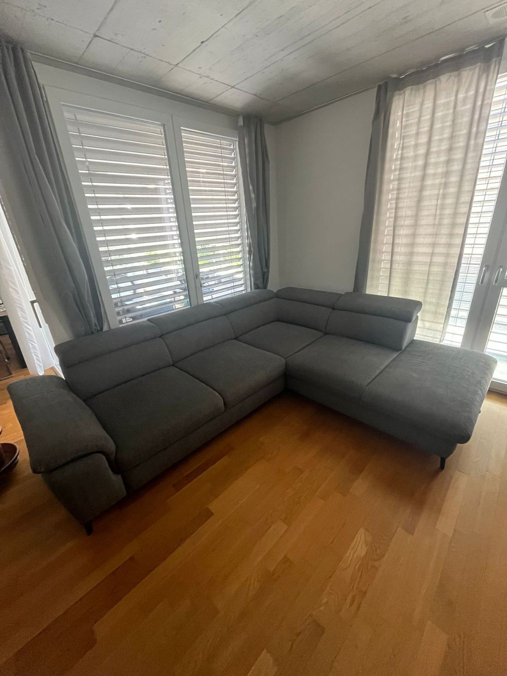 Divani: Ecksofa neuwertig – Usato da Langenthal venduto da Sirheadbud