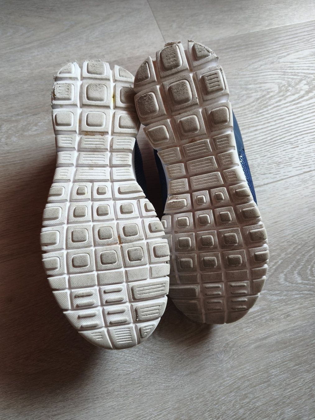 Scarpe per ragazze: Vty Sneaker Gr. 36 – Usato da Reconvilier venduto da Mickeli7 3