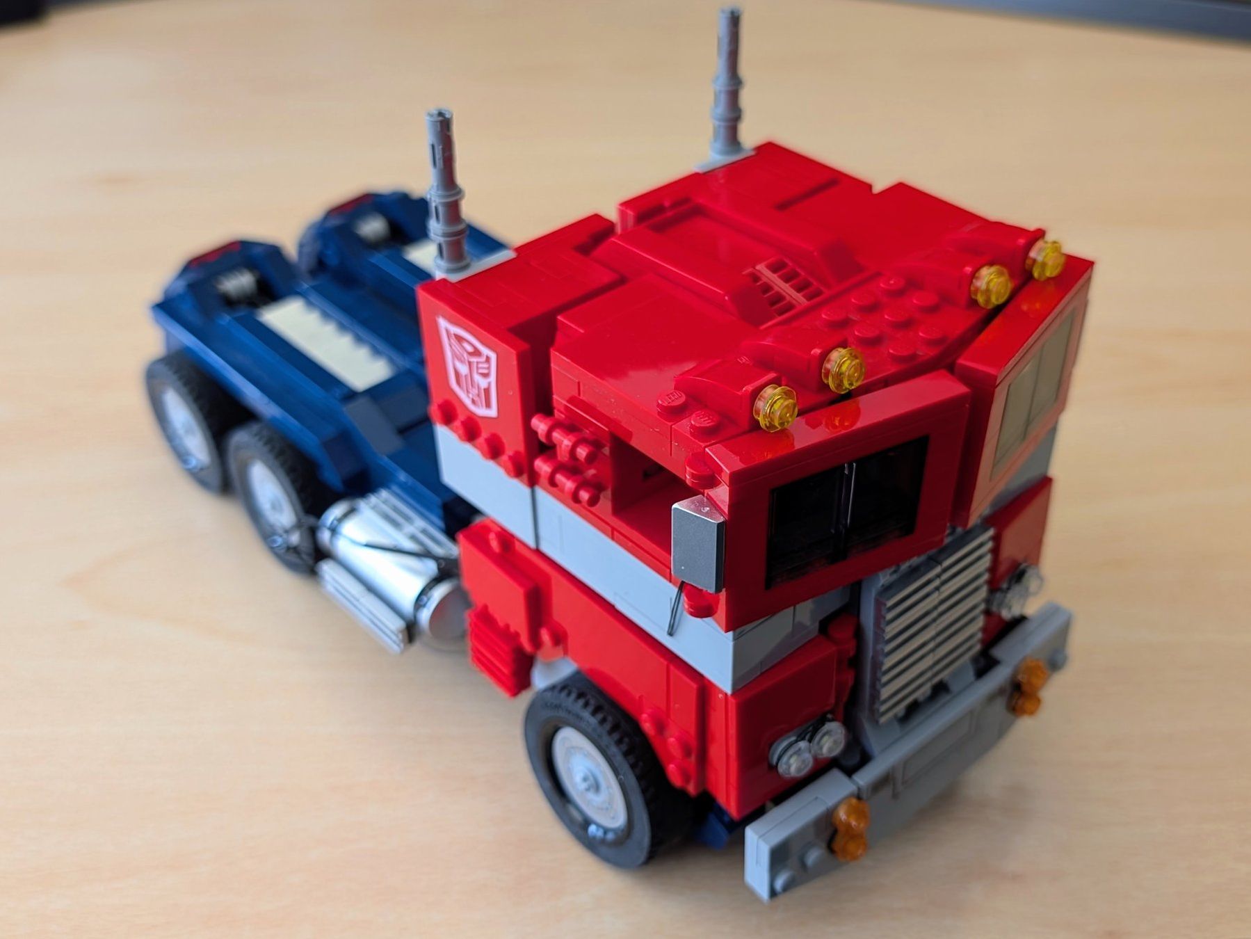 Lego Kit di costruzioni: LEGO Transformers Optimus Prime 10302 – Nuovo e nell'imballaggio originale da Oftringen venduto da RetroMister 1