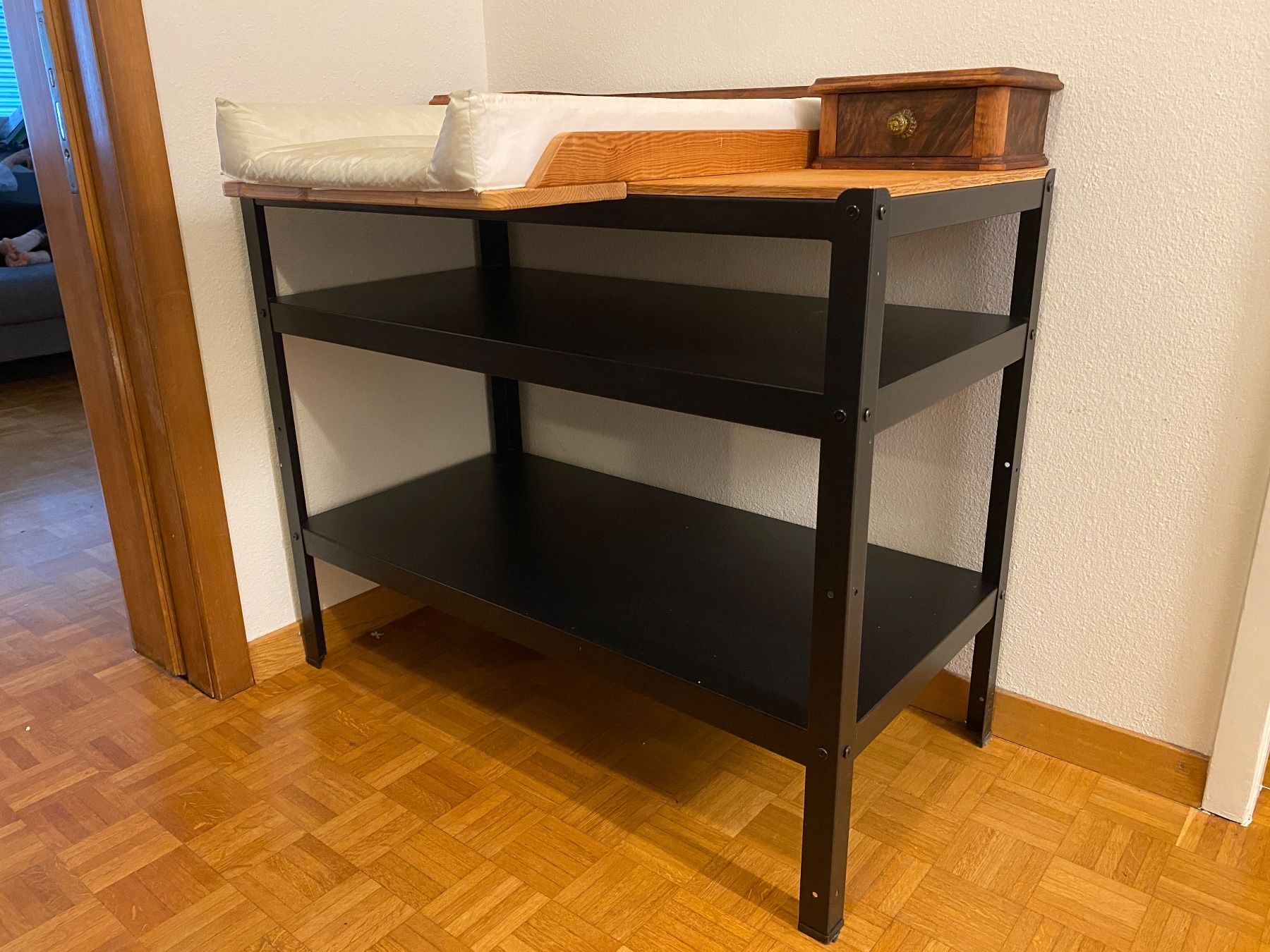 Fasciatoi & Accessori: Vintage Wickeltisch / Top Zustand – Usato da Zürich venduto da dbu_y6hd 1