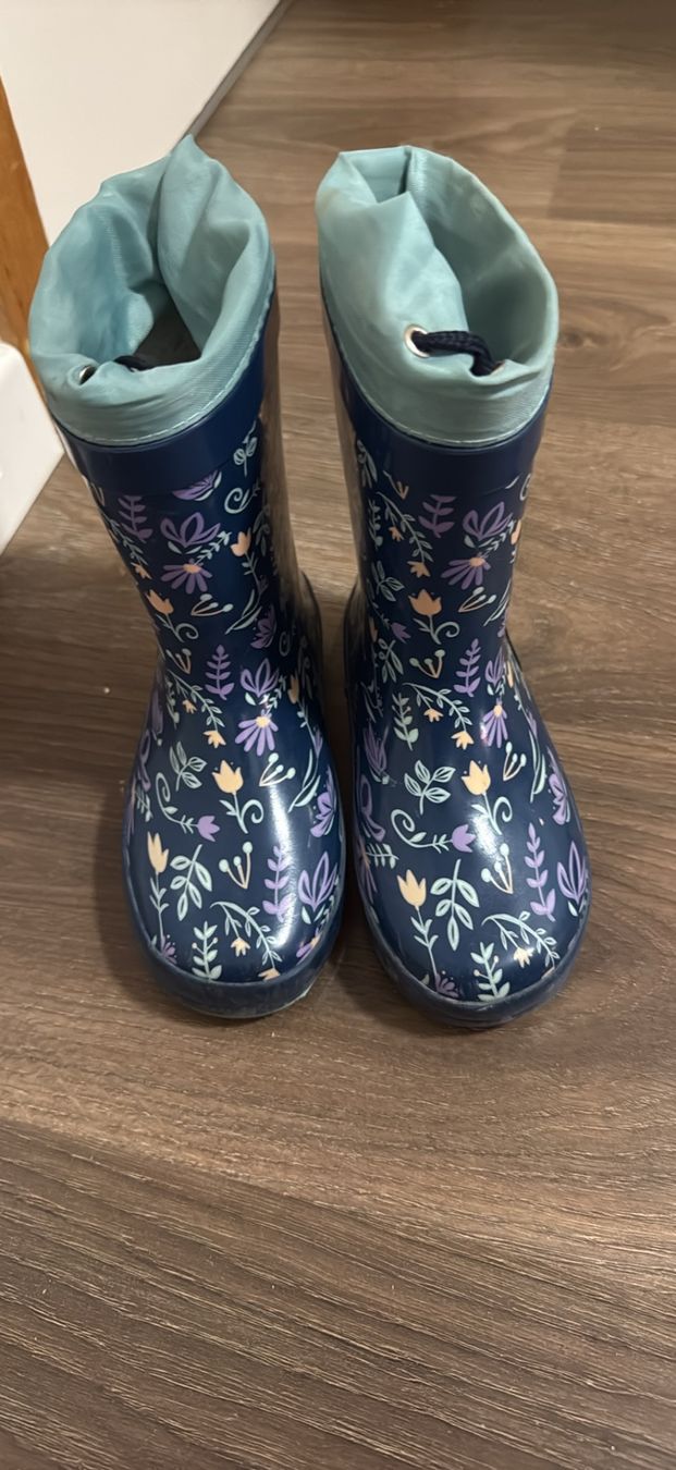 Chaussures filles: Gummistiefel – D'occasion à Bern par bob_clj7