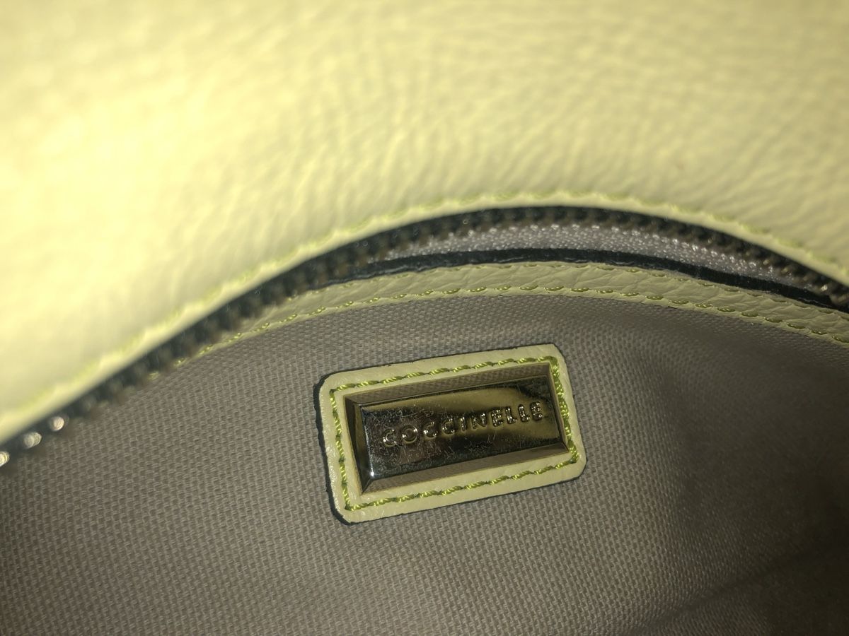 Coccinelle Borse da donna: Coccinelle sac à main – Usato da Büren ander aare venduto da Bebek_mj 8