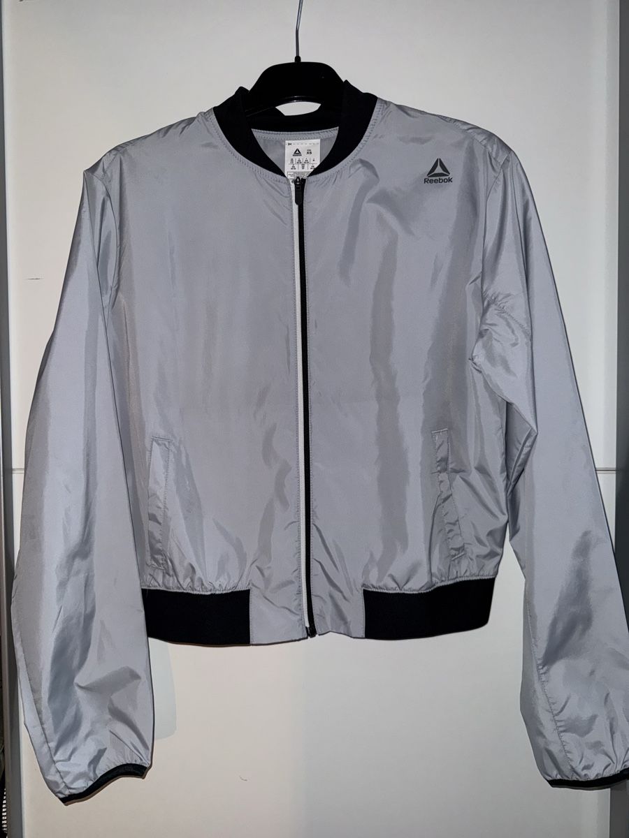 Reebok Giacche: Reebok Jacke Gr.XS Neu – Nuovo (secondo la descrizione) da pratteln venduto da Bogi94